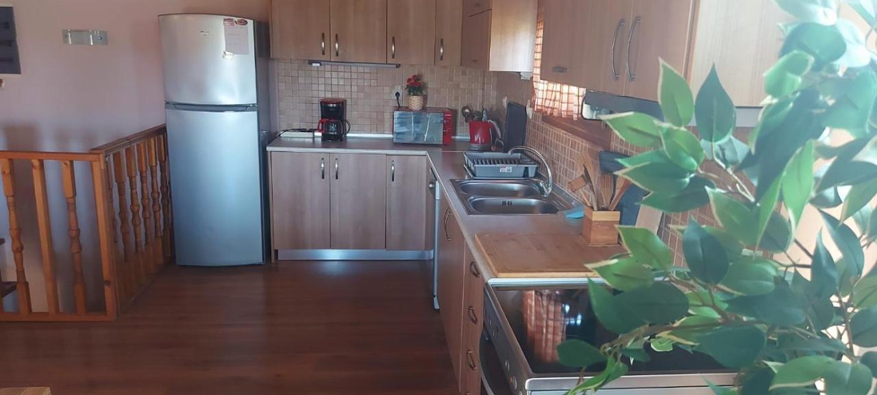 ネア・イラクリア Vista Mareヴィラ エクステリア 写真